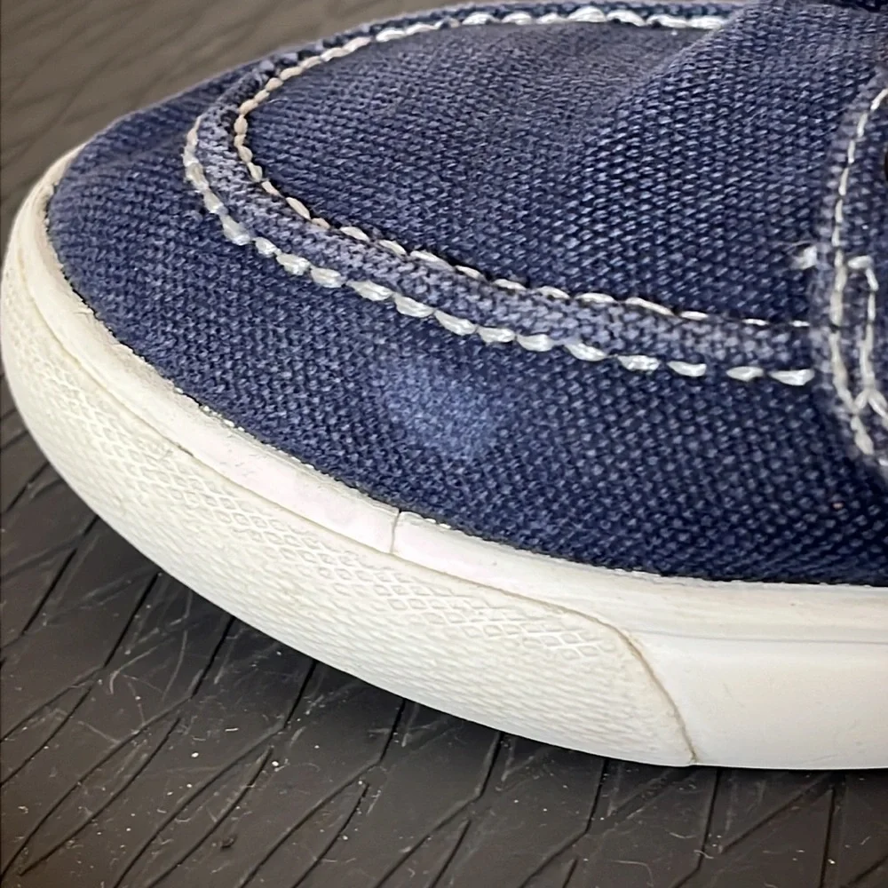 Cat‎ & Jack Boy slip on Boat shoes size 1